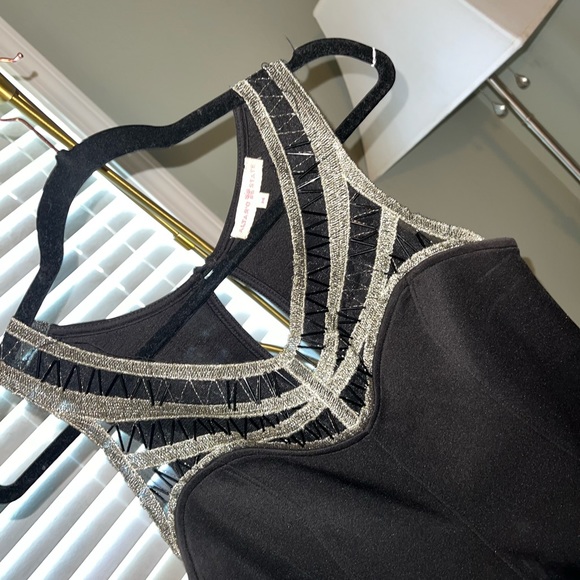 Black and Gold Dress - Picture 3 of 6